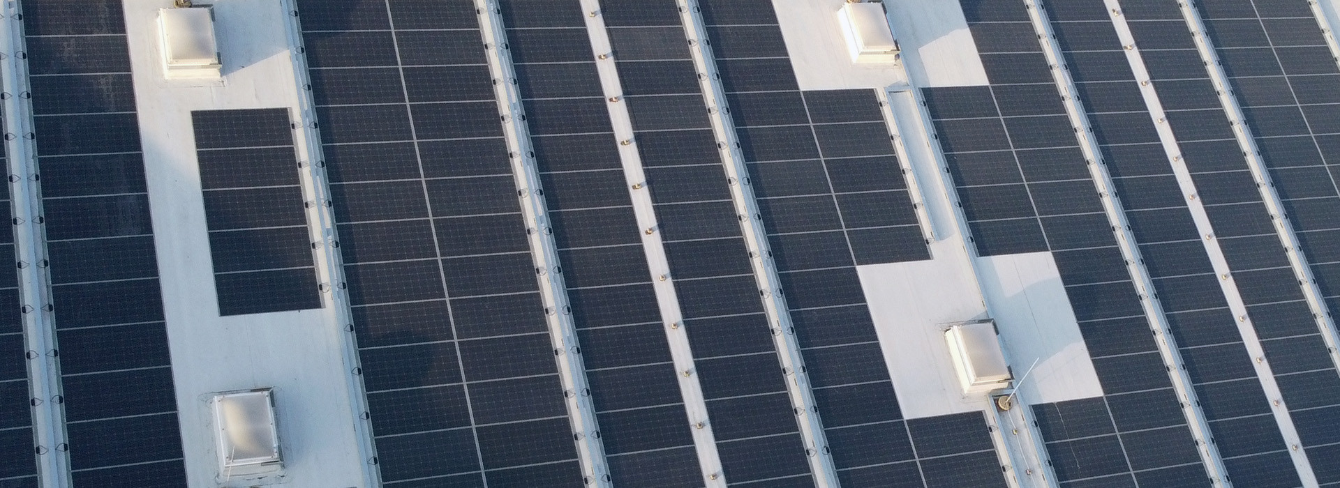 Photovoltaik für Industrie- und Gewerbedächer